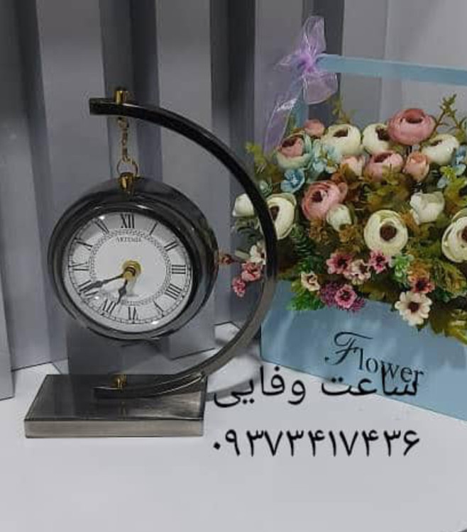 رنگ تیتانیوم