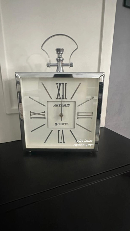 نقره ای صفحه سفید عکس ارسالی از مشتری