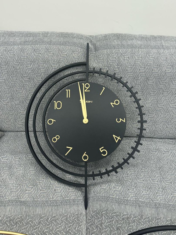 رنگ مشکی مات