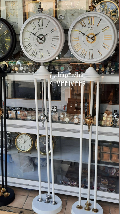 ساعت ایستاده پاندولدار سفید