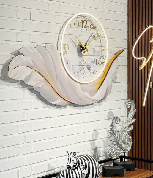 ساعت پر سفید افقی