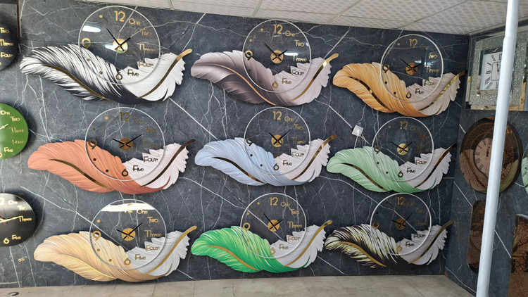 ساعت پر با رنگبندیهای سفارشی افقی و عمودی