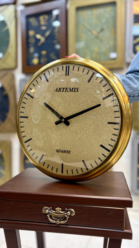 ساعتدیواری طلایی صفحه شاین عدد خطی