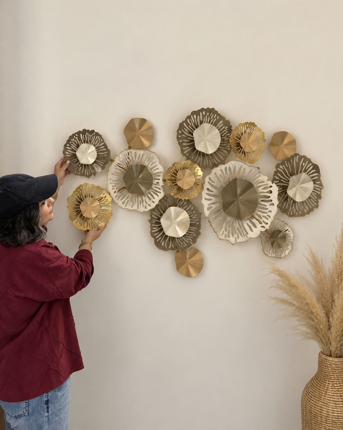 دیوارکوب طلایی آرشیدا